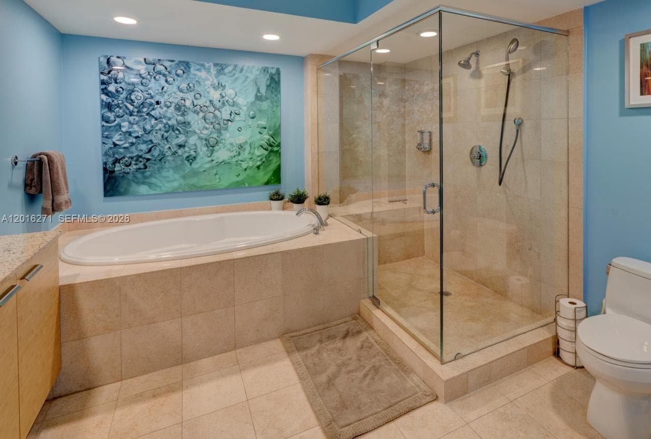 1830 Ocean Dr 4903 photo 7
