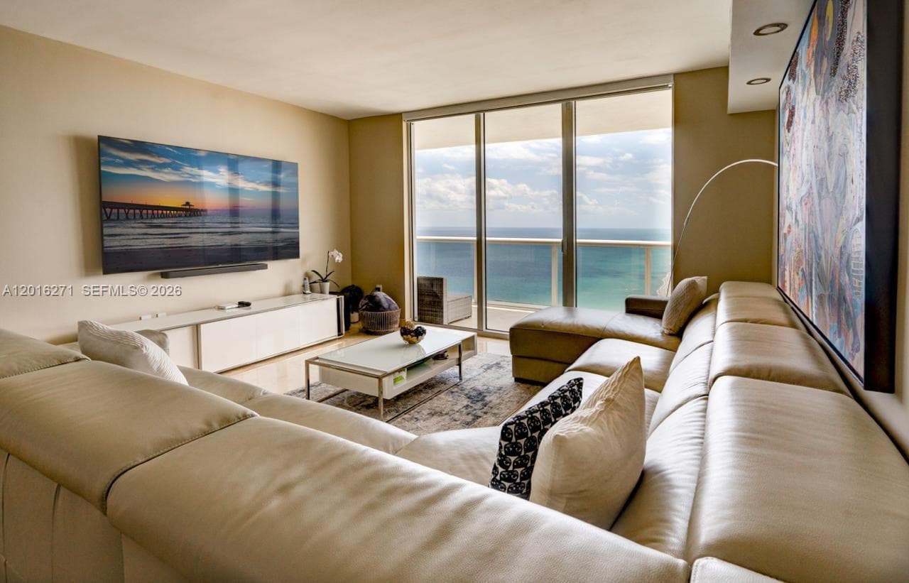 1830 Ocean Dr 4903 photo 21