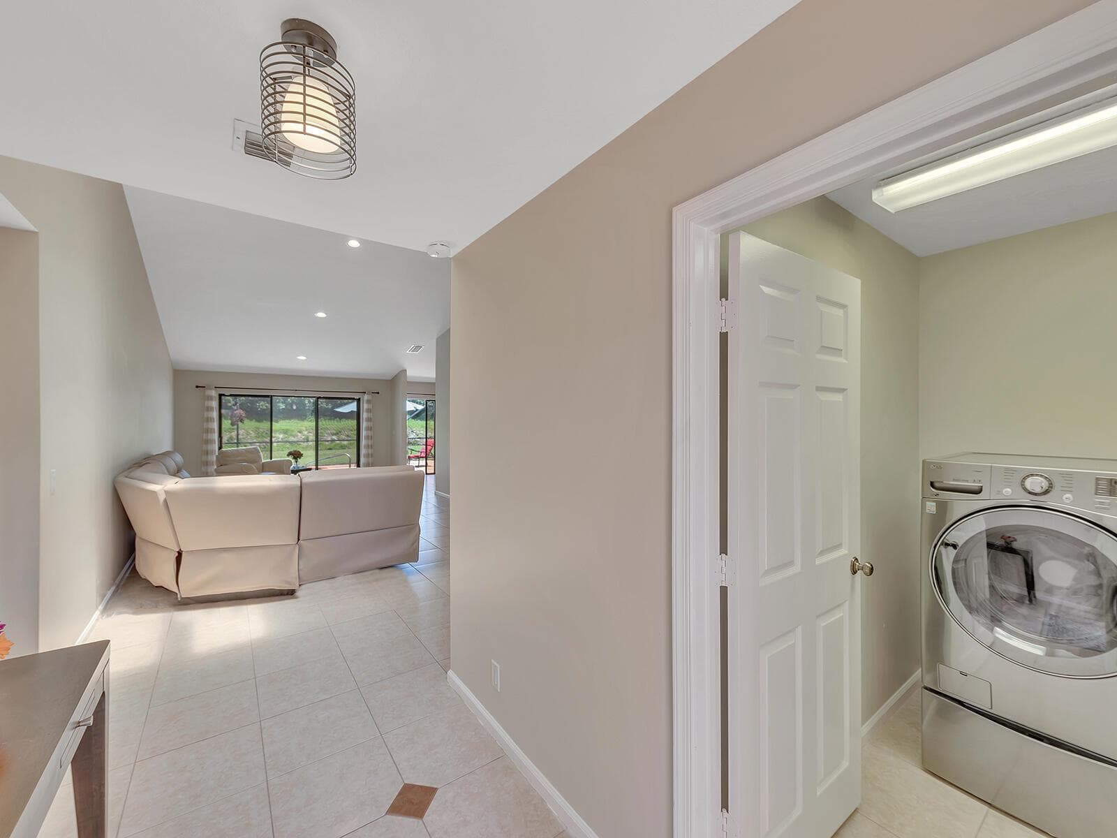7747 Villa Nova Drive photo 3
