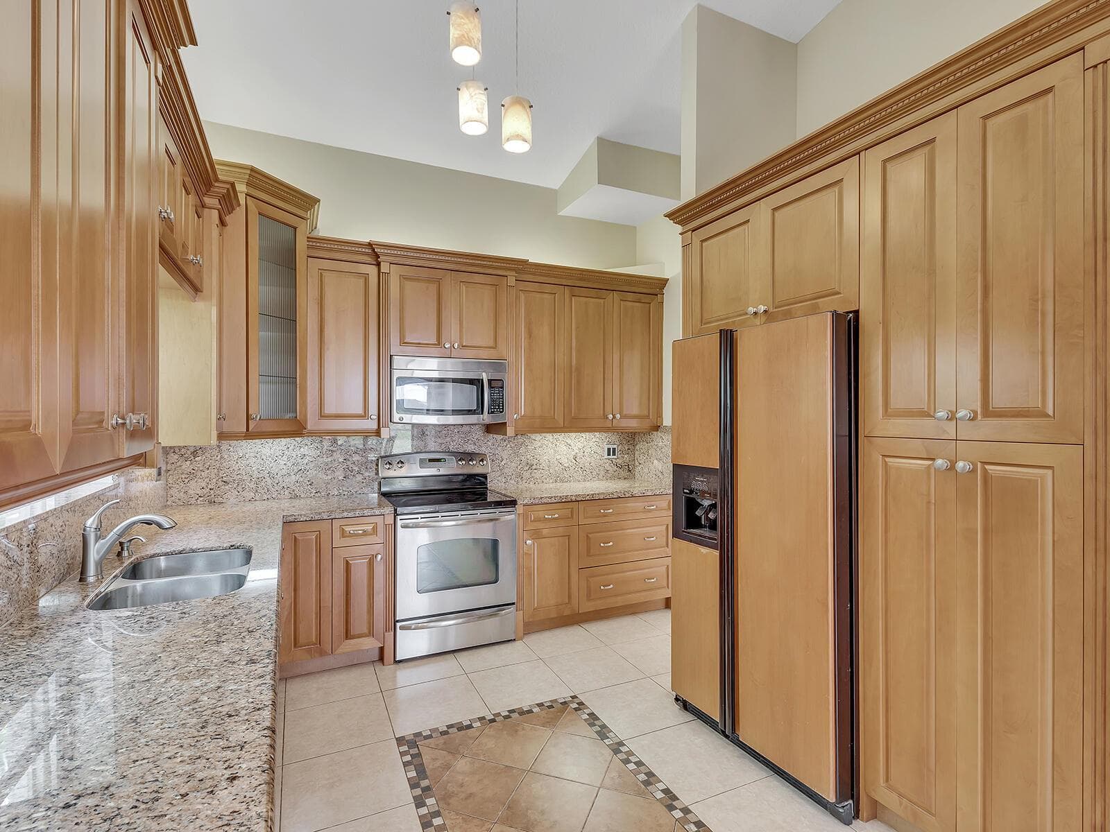 7747 Villa Nova Drive photo 14