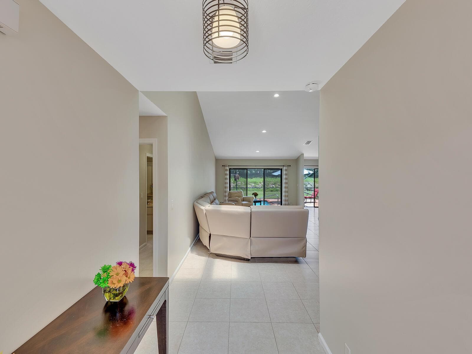 7747 Villa Nova Drive photo 4