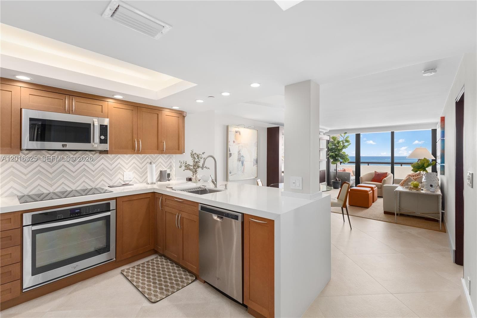 2555 Collins Ave 2205 photo 13