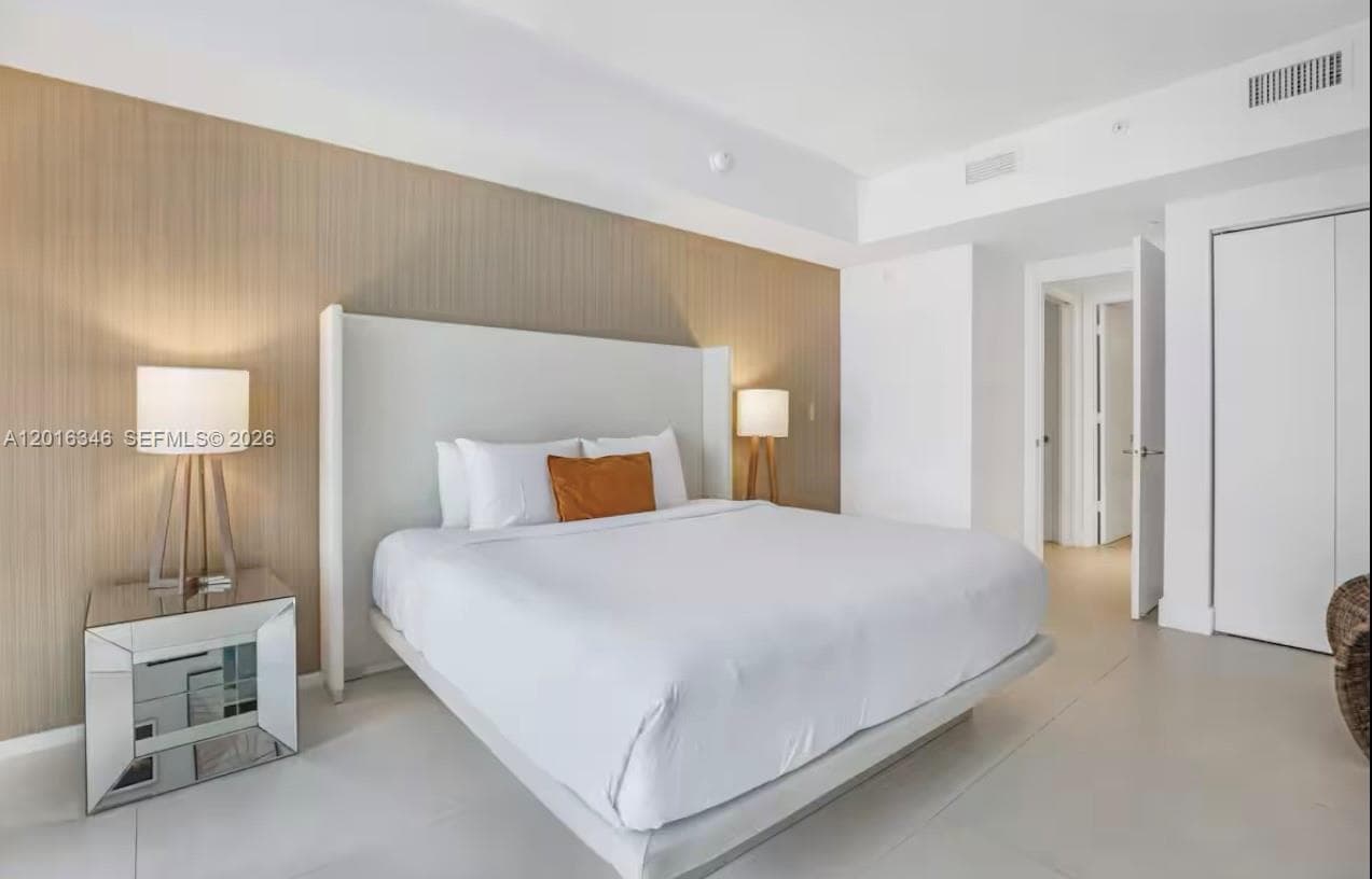 4111 S Ocean Dr 1610 photo 8