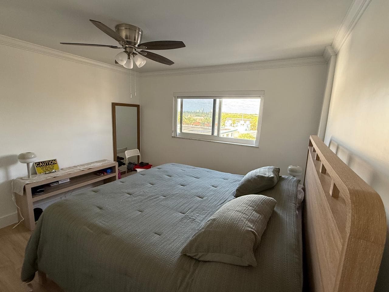1815 N Surf Road 402 photo 24