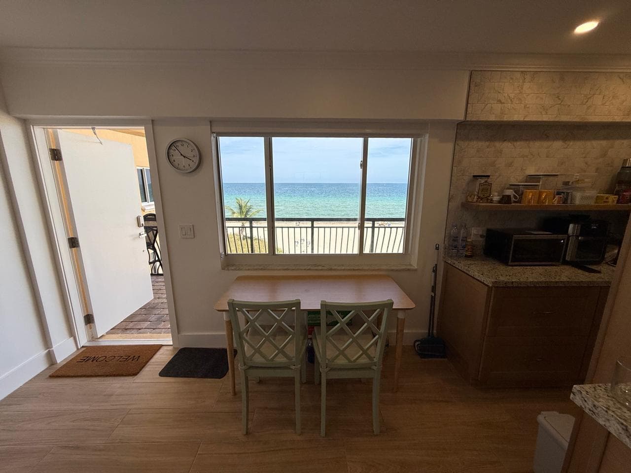 1815 N Surf Road 402 photo 21