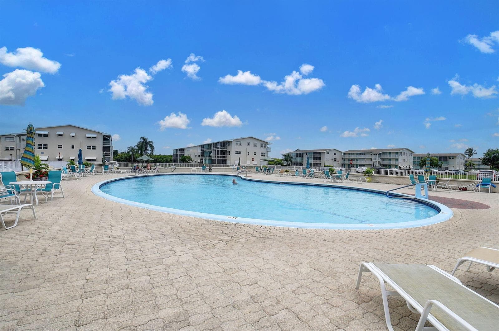 170 Horizons E 110 photo 17