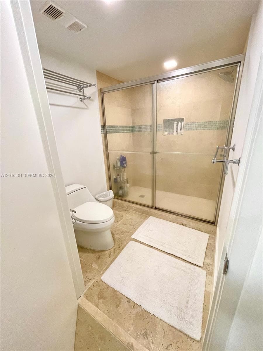 3400 192nd St 1511 photo 12