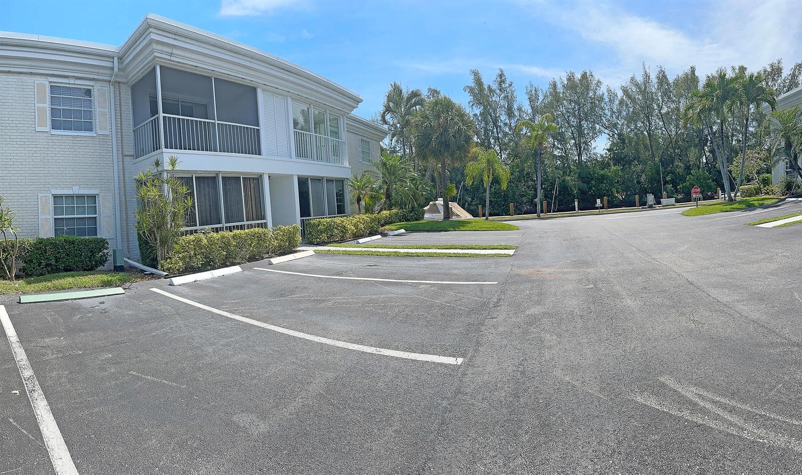 6299 Bay Club Drive 3 photo 2