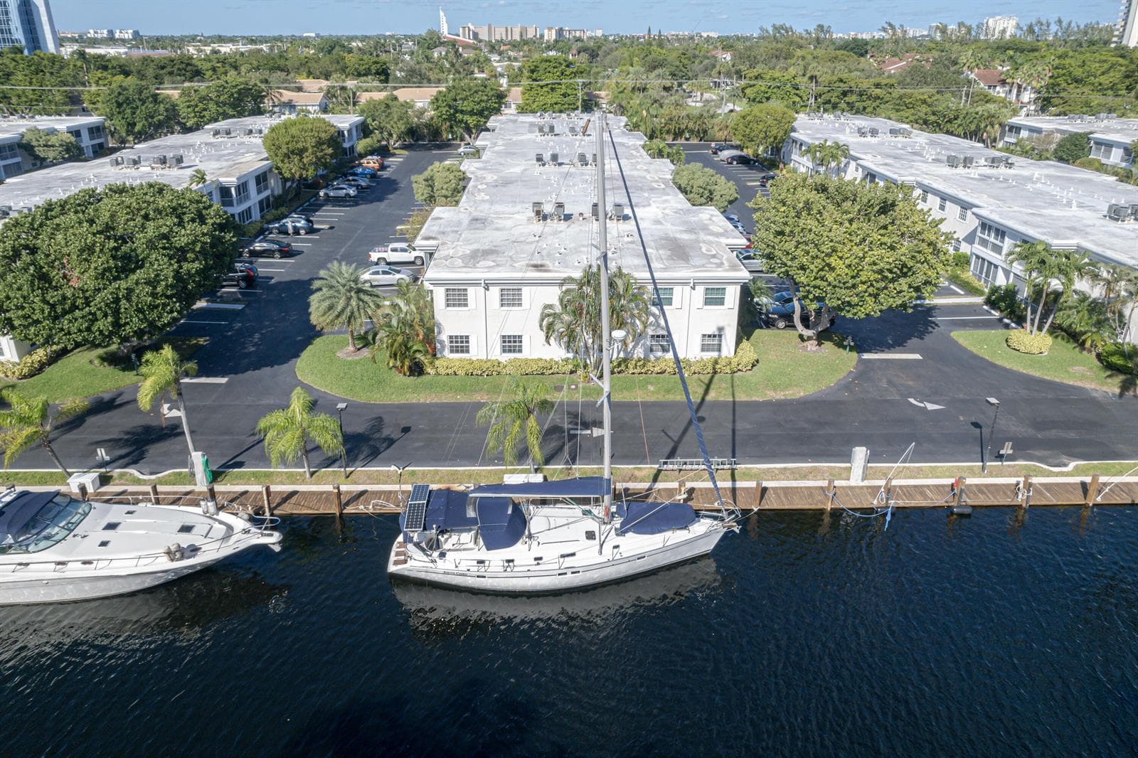6299 Bay Club Drive 3 photo 1