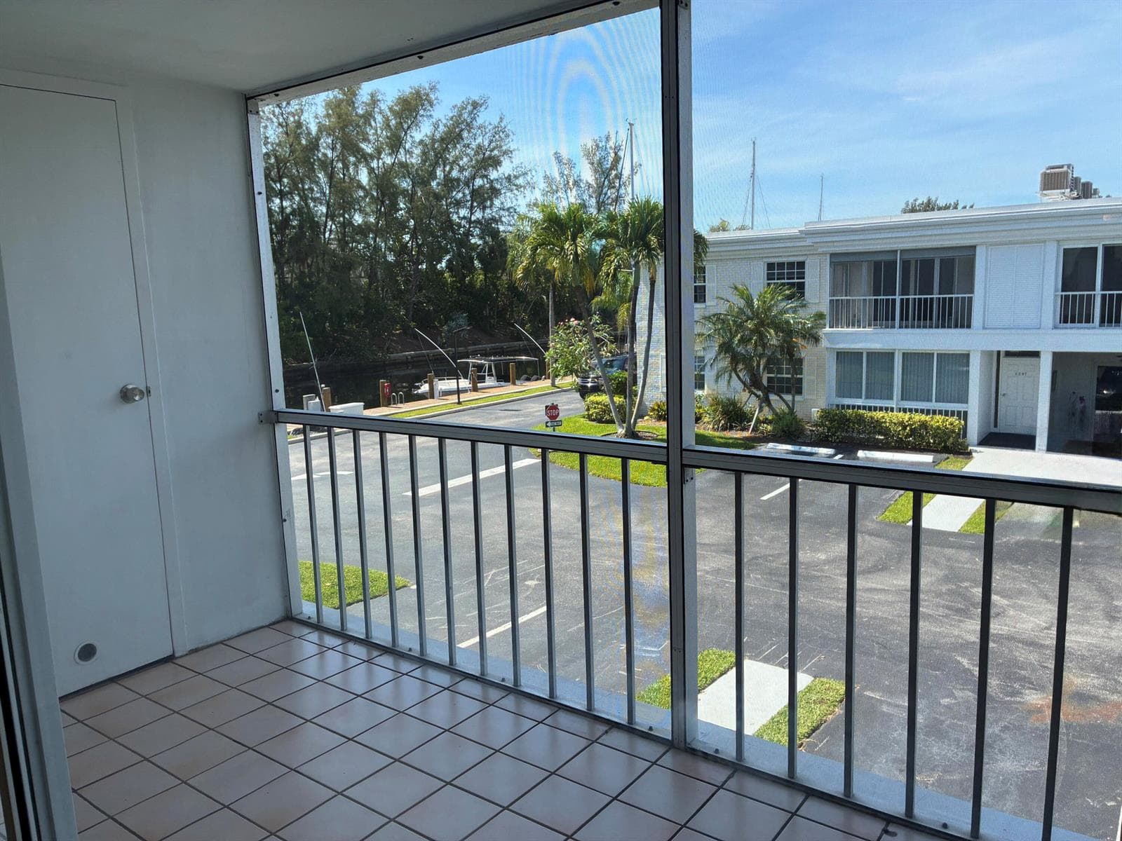 6299 Bay Club Drive 3 photo 8