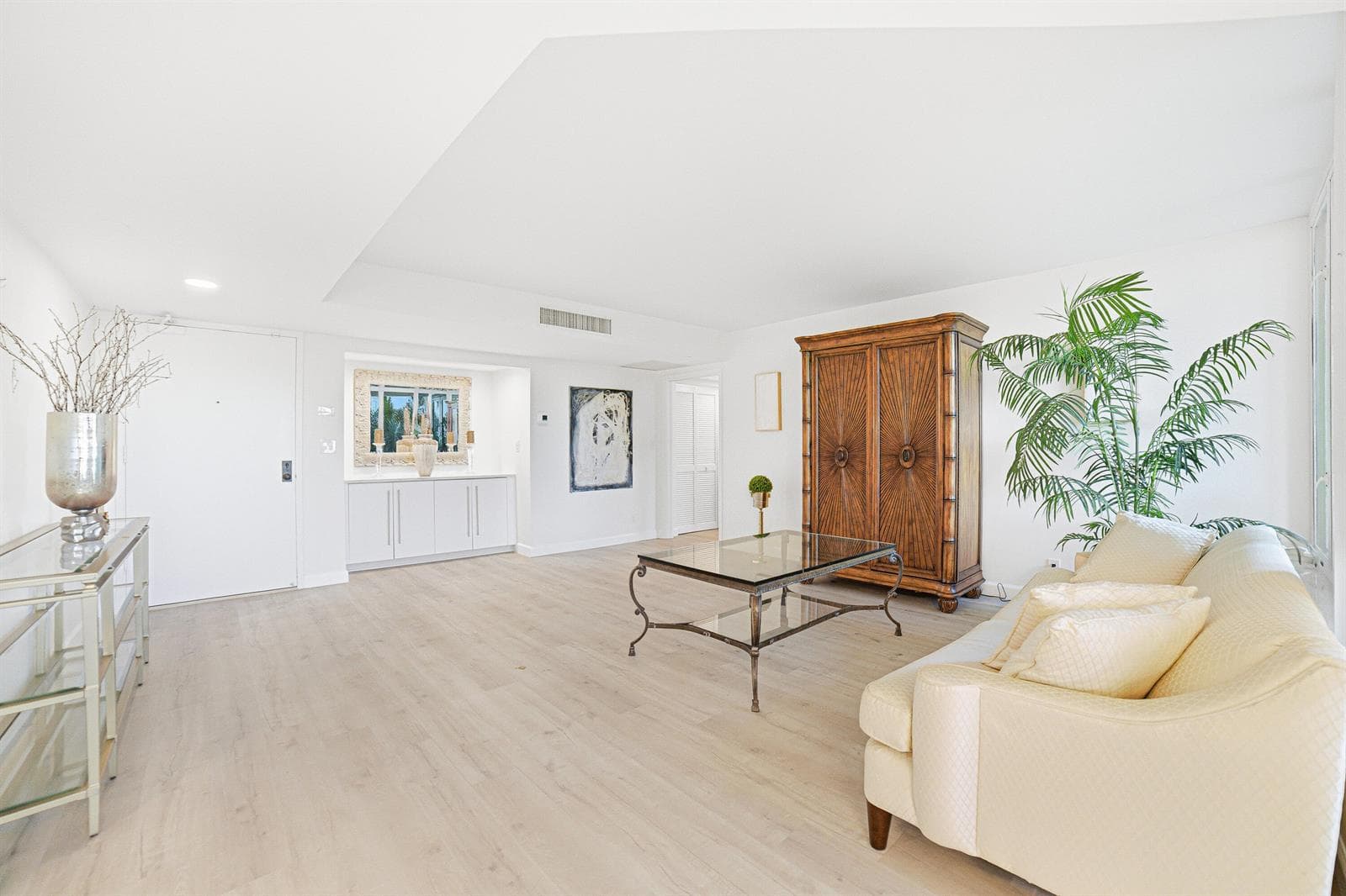 100 SE 5th Avenue 412 photo 10