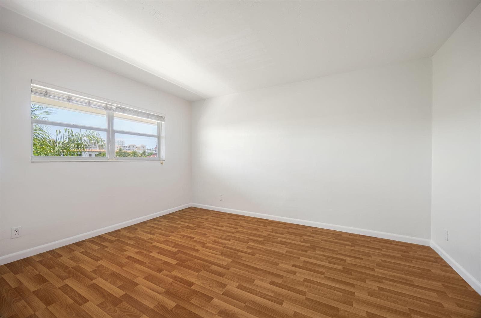 1510 SE 15th Street 302 photo 9