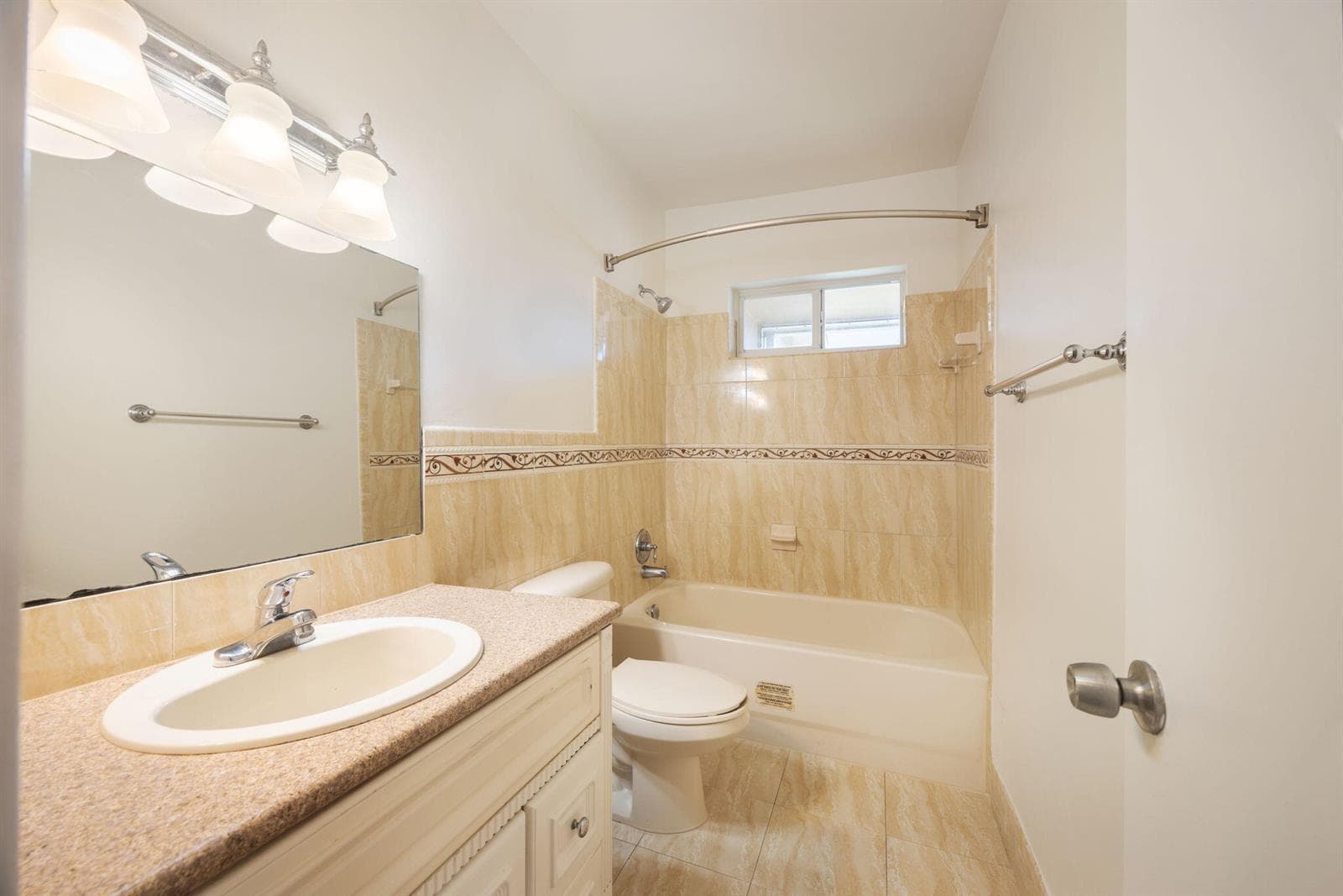 1510 SE 15th Street 302 photo 11