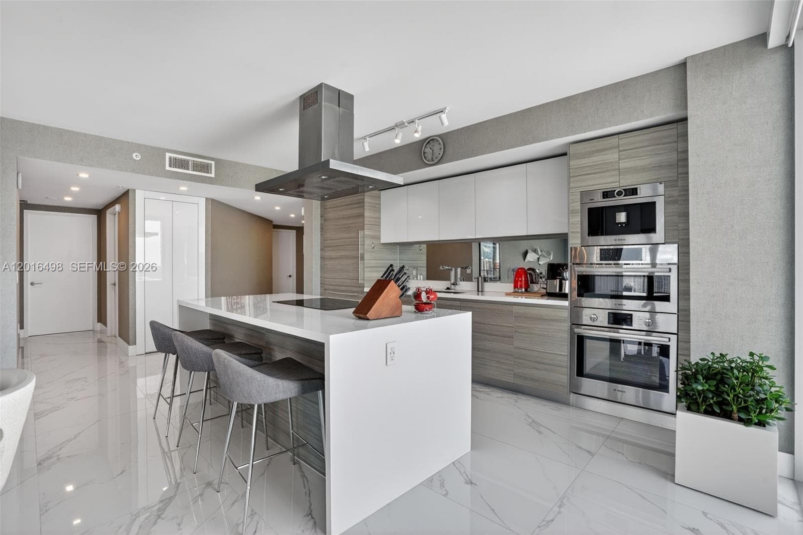 330 Sunny Isles Blvd 5-2301 photo 8