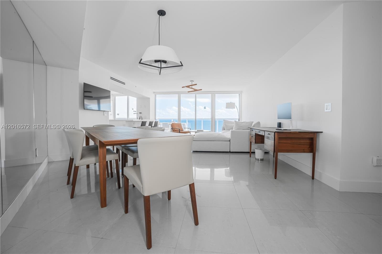 6301 Collins Ave 1102 photo 4