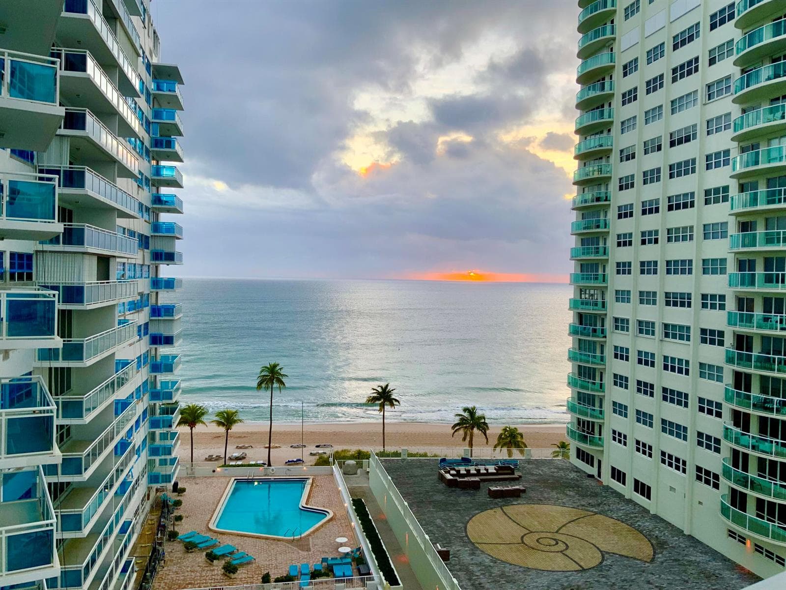 3430 Galt Ocean Drive 911 photo 15