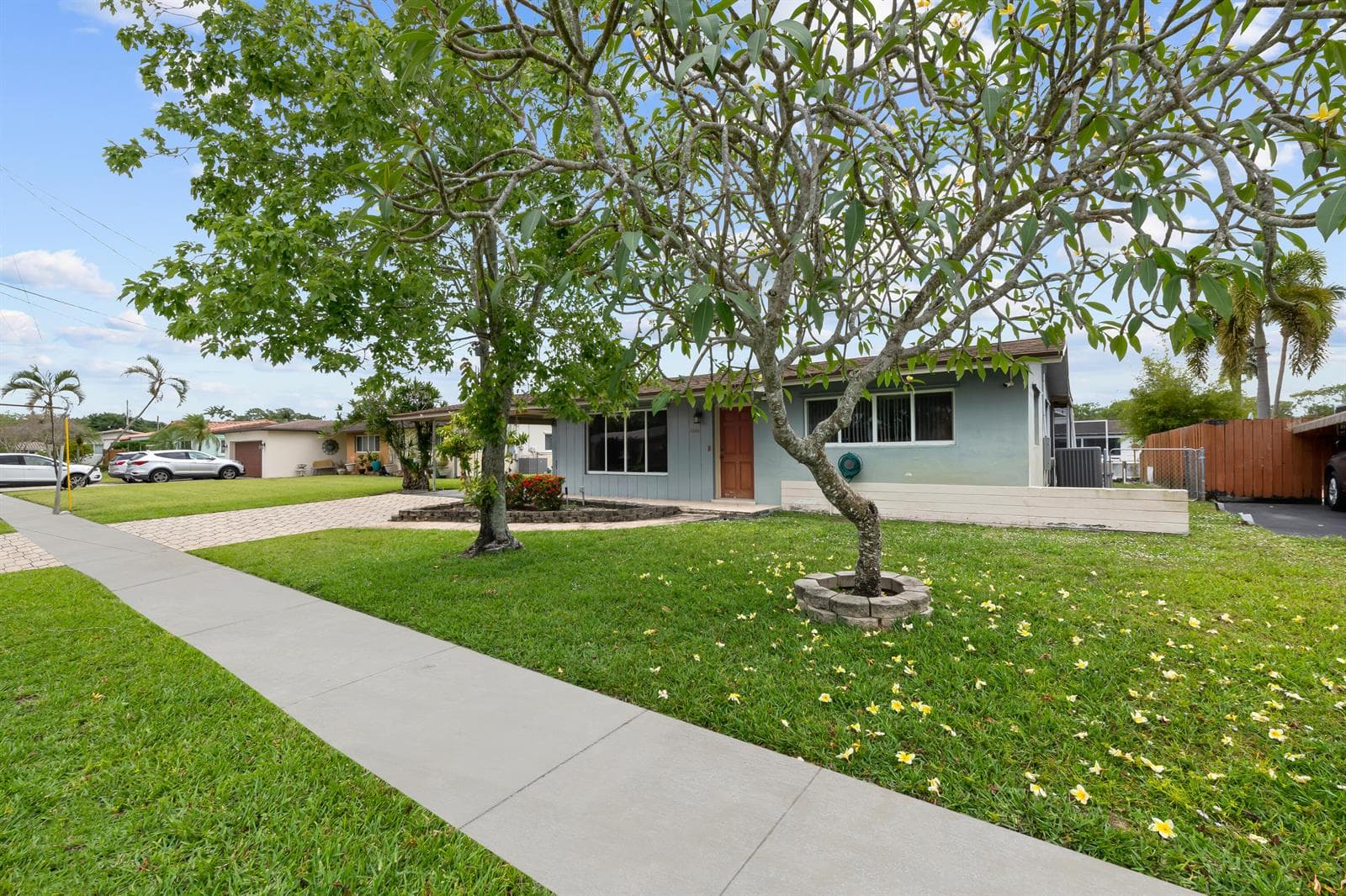 1340 SW 56th Avenue photo 12