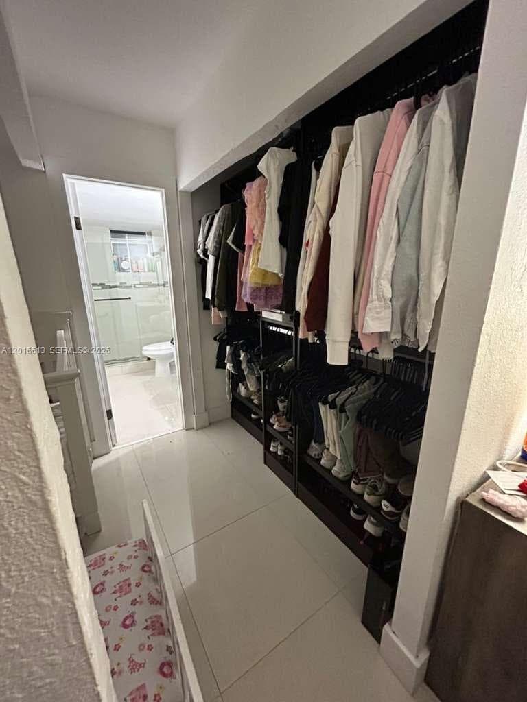 2903 Miami Beach Blvd 906 photo 19