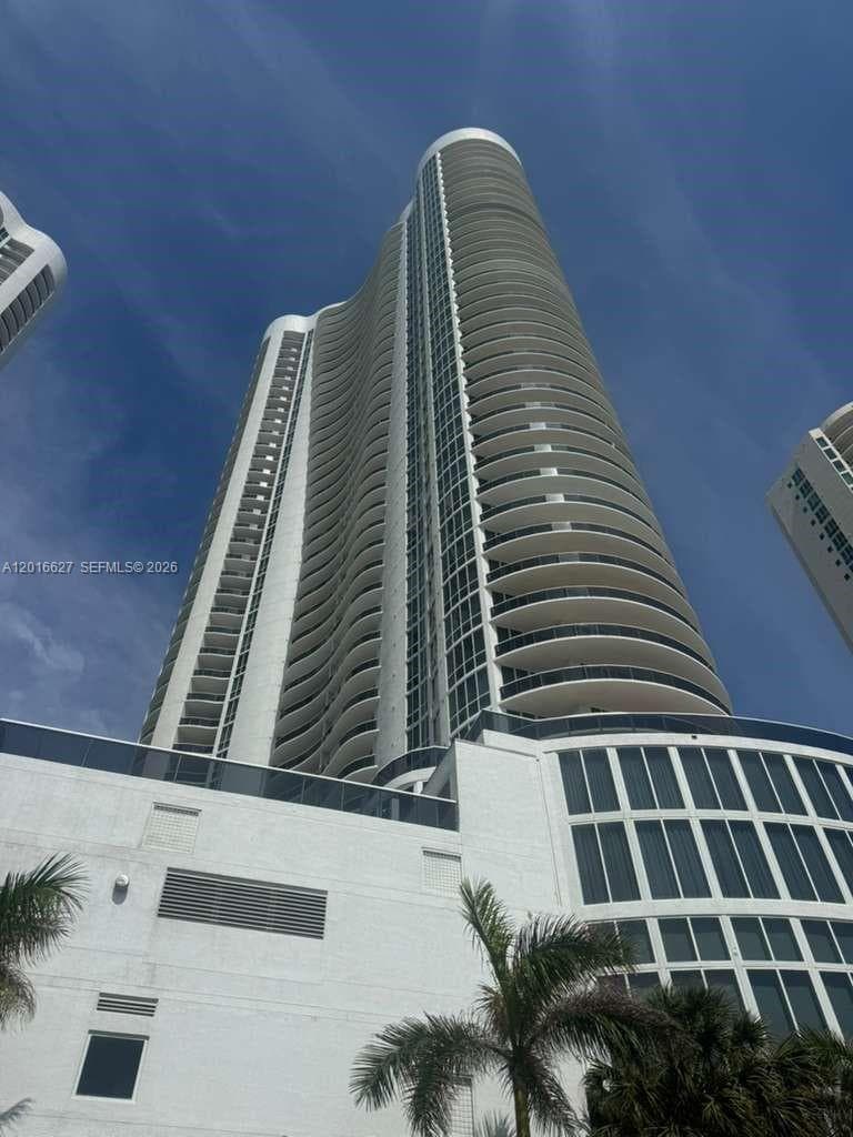 16001 Collins Ave 1002 photo 23