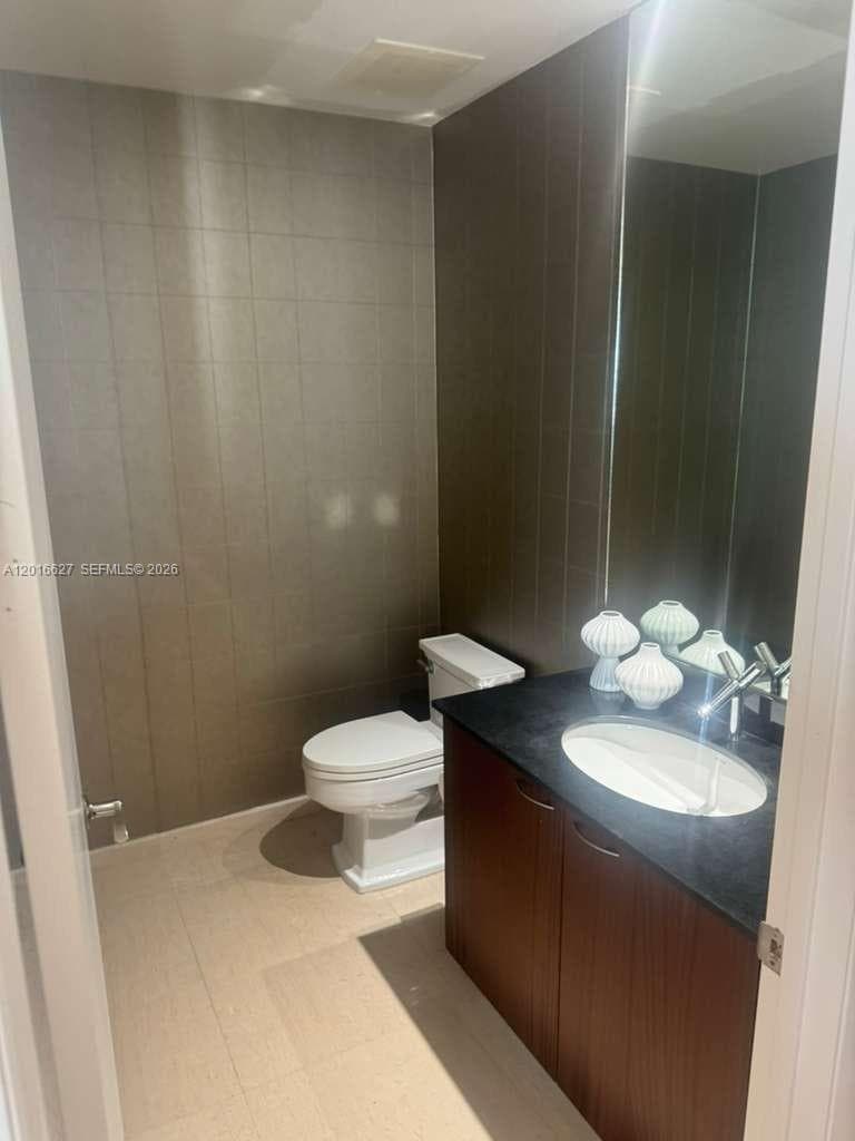 16001 Collins Ave 1002 photo 16