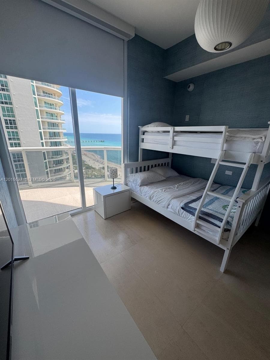 16001 Collins Ave 1002 photo 11
