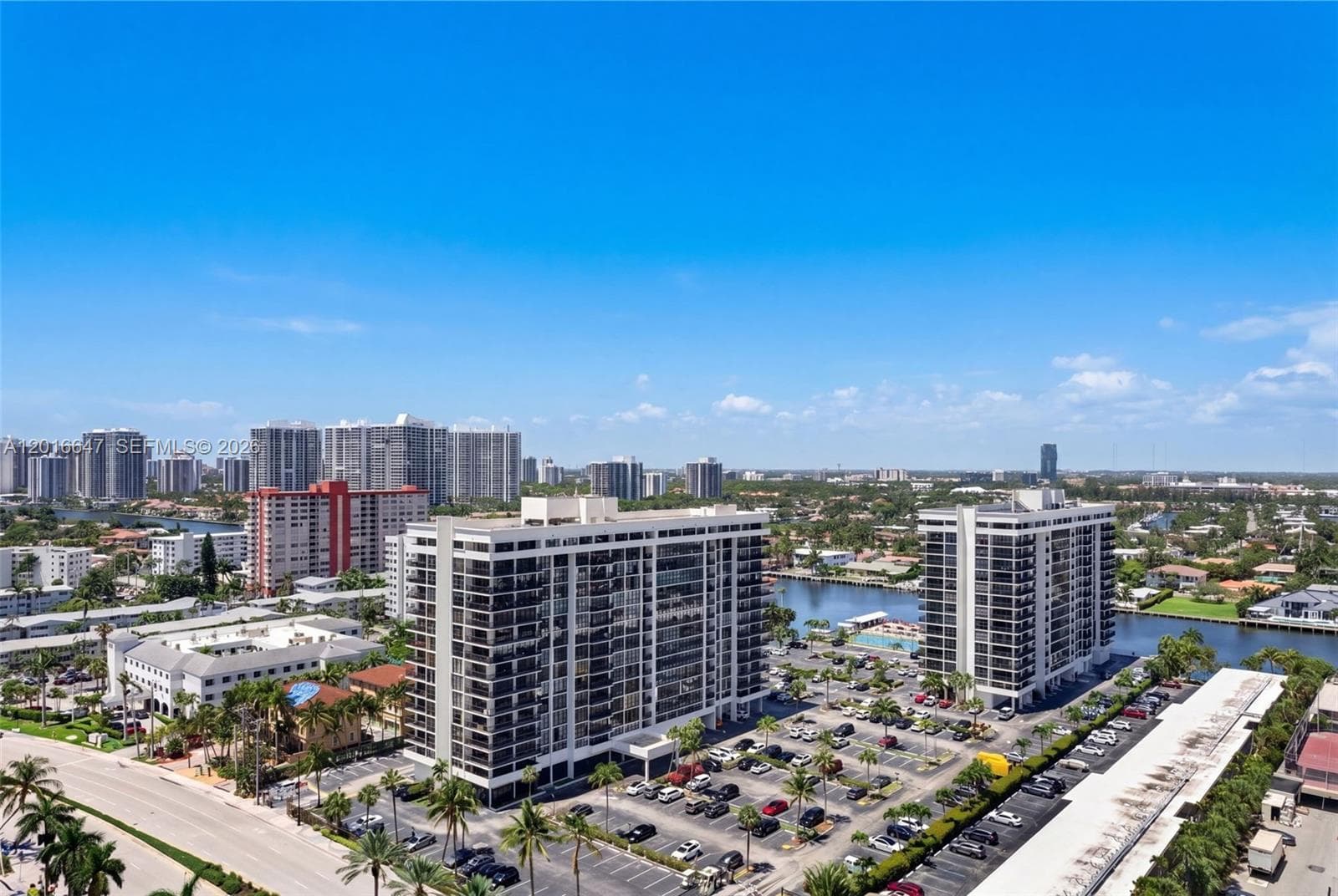 1980 Ocean Dr 19L photo 16