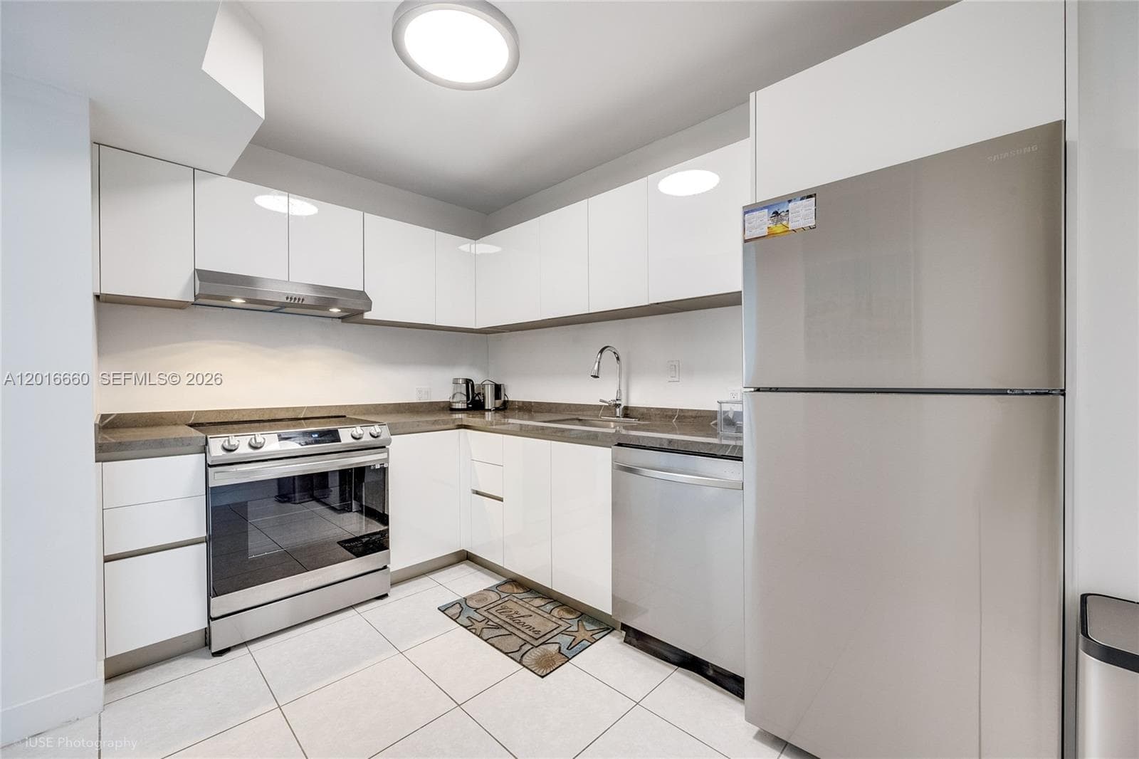 100 Bayview Dr 1231 photo 5