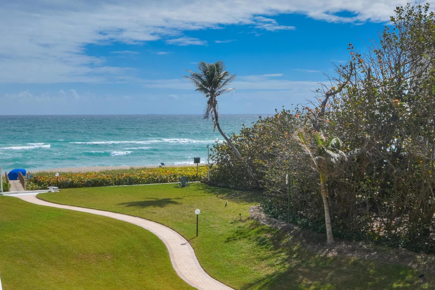 2780 S Ocean Boulevard 306 photo 1