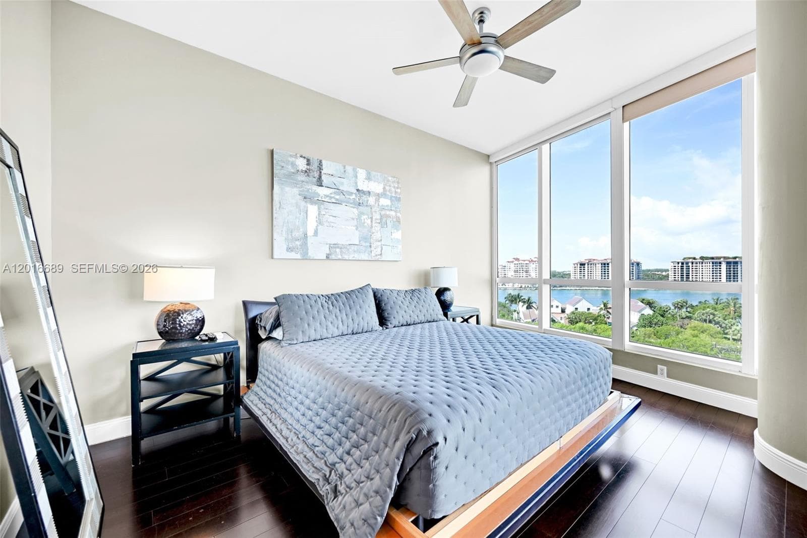 100 Pointe Dr 801 photo 7