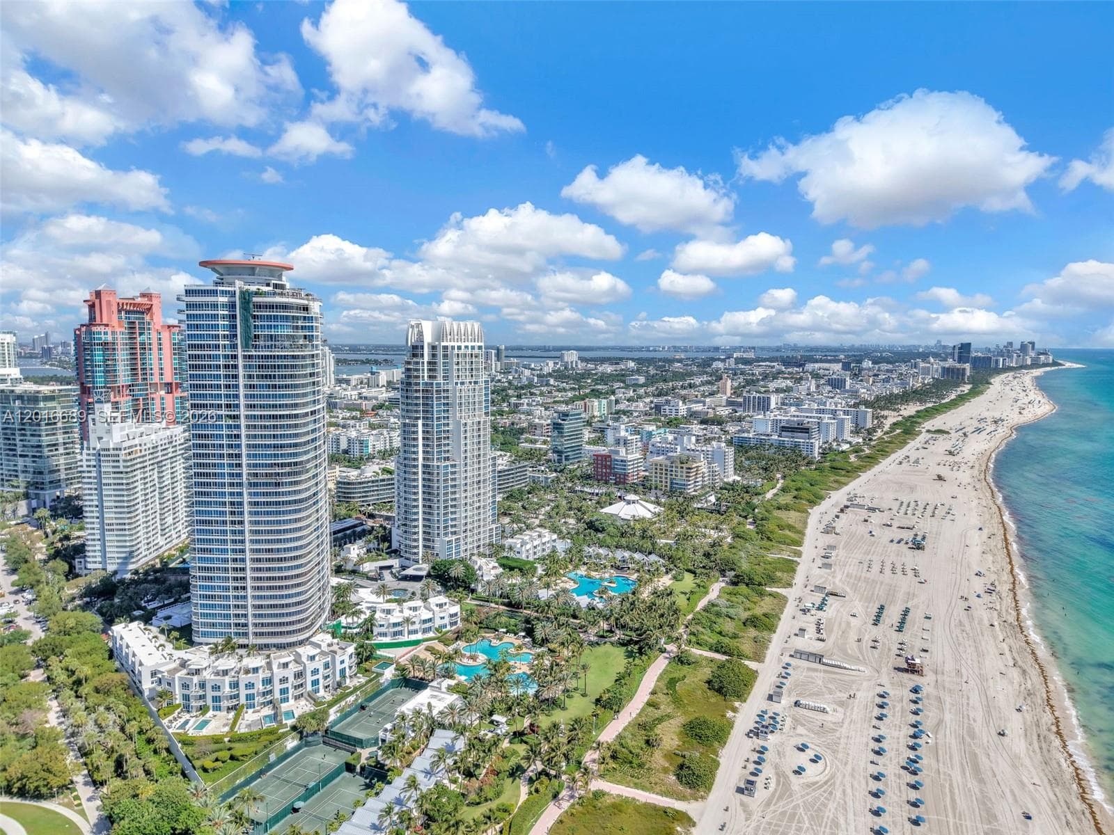 100 Pointe Dr 801 photo 3