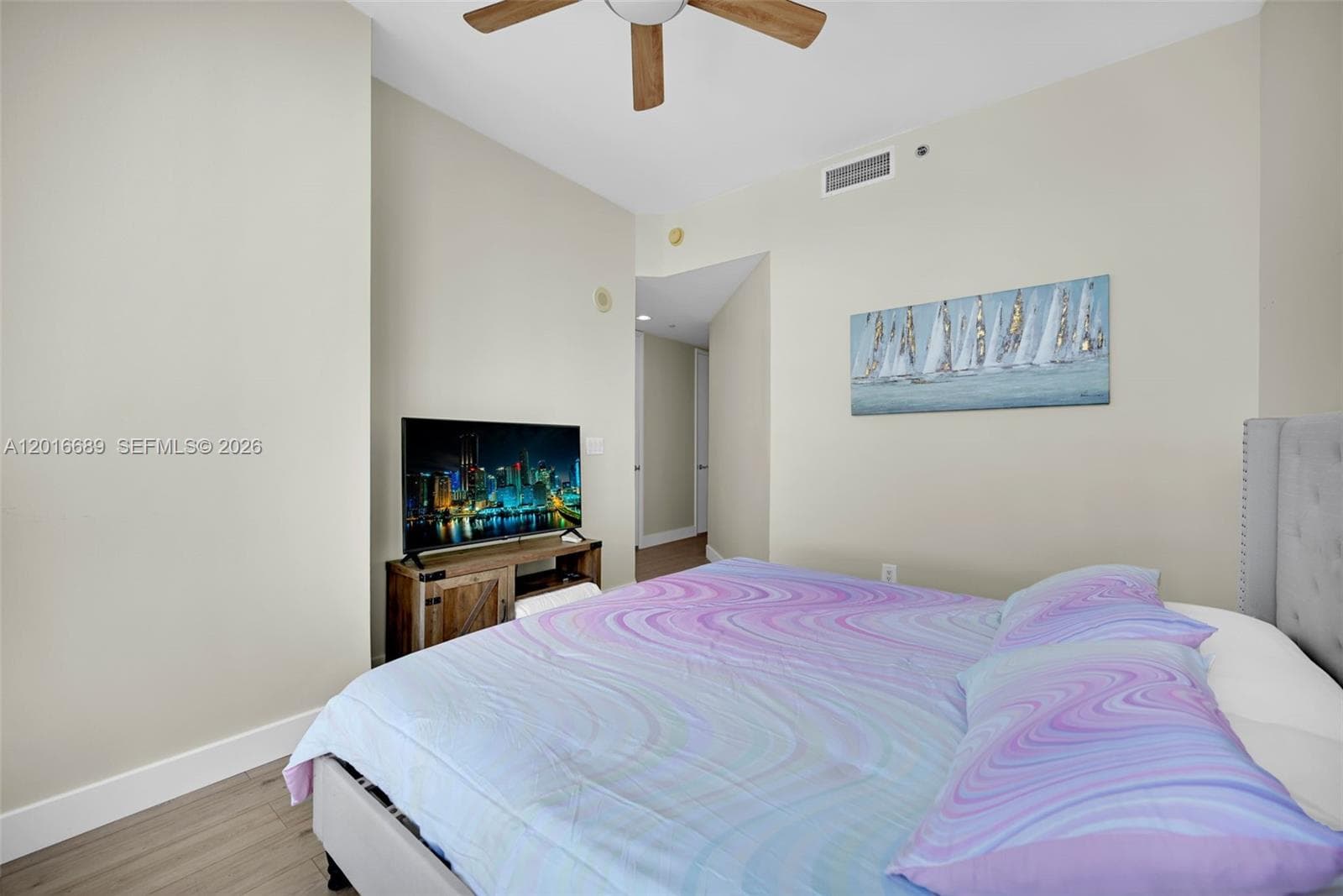 100 Pointe Dr 801 photo 10
