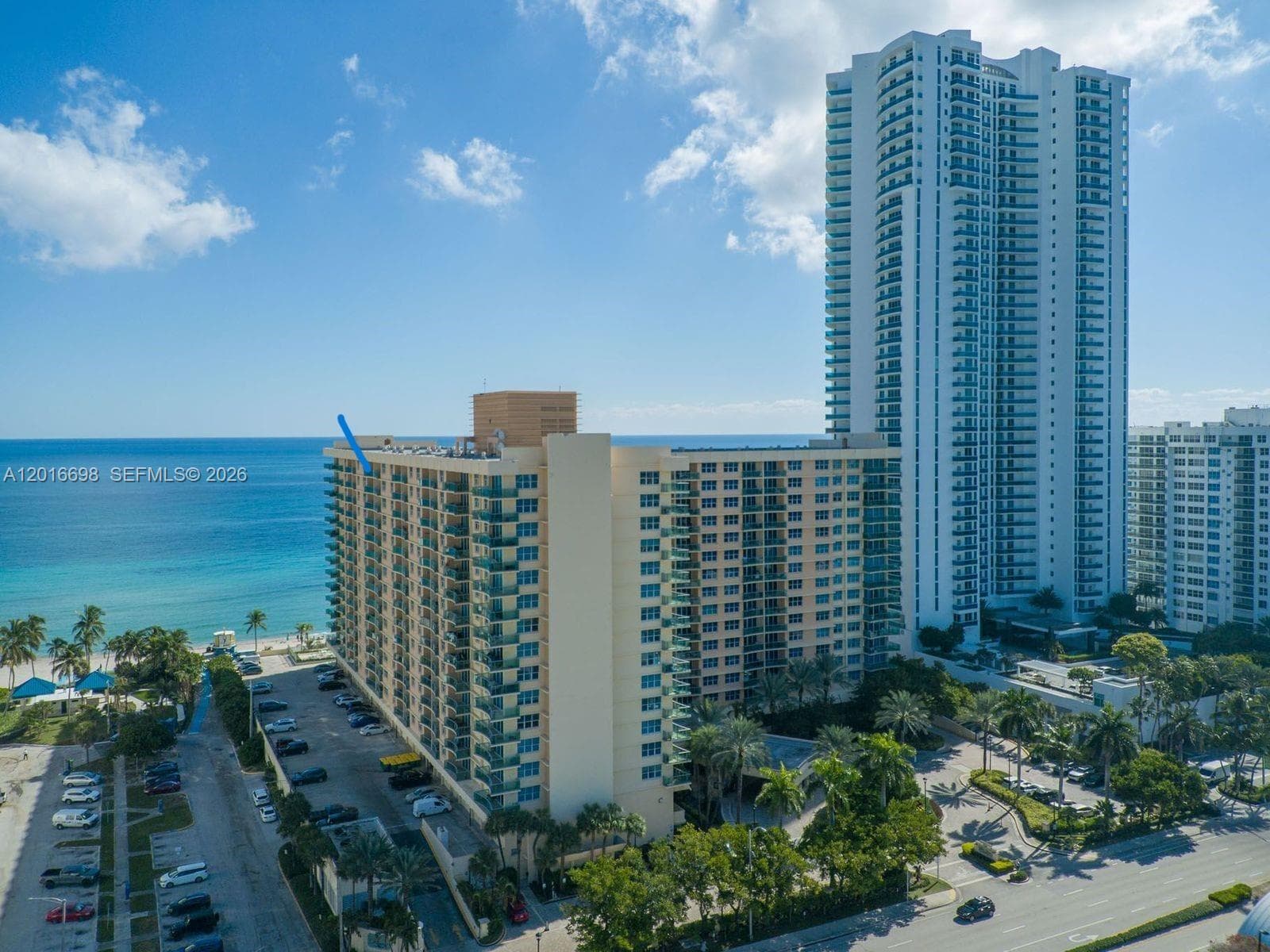 2501 Ocean Dr PH6 photo 2