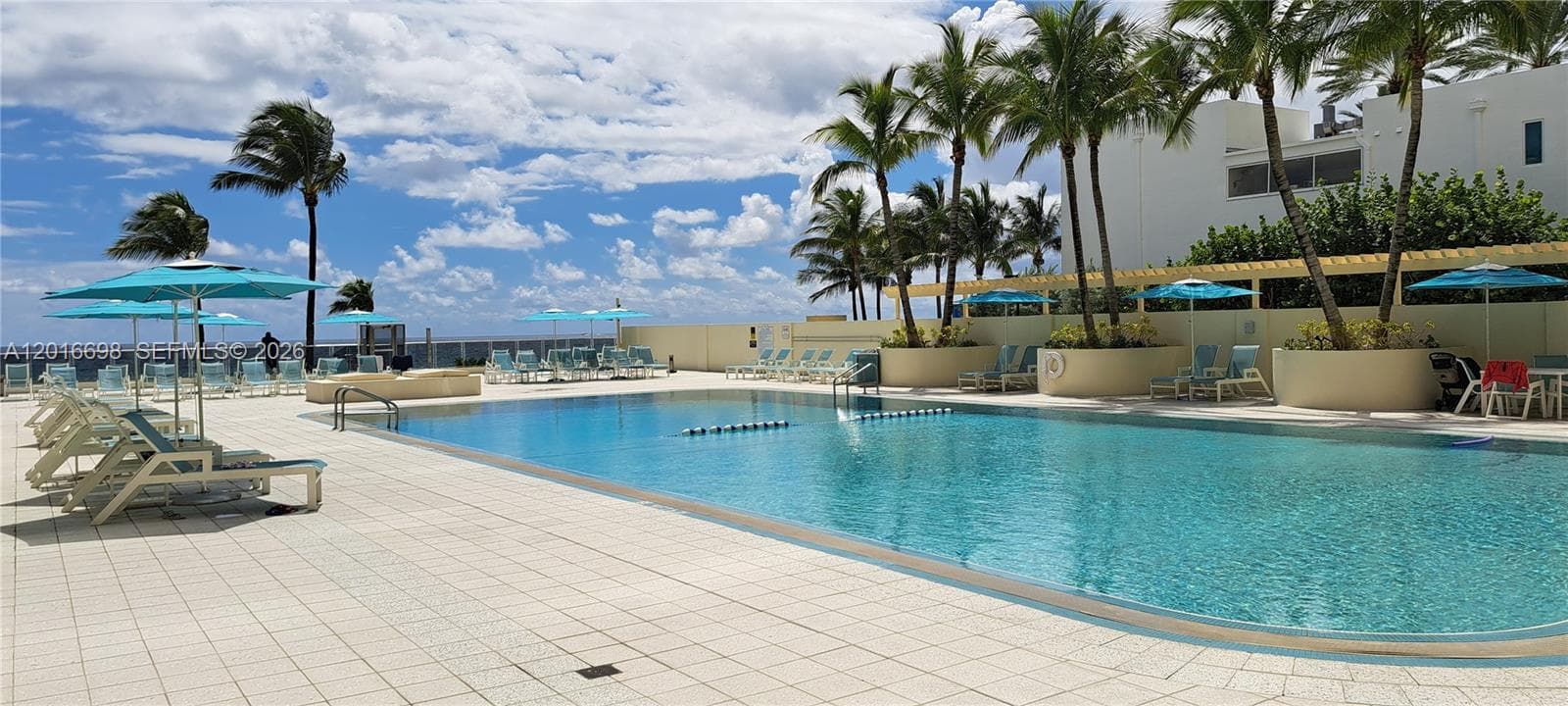 2501 Ocean Dr PH6 photo 24