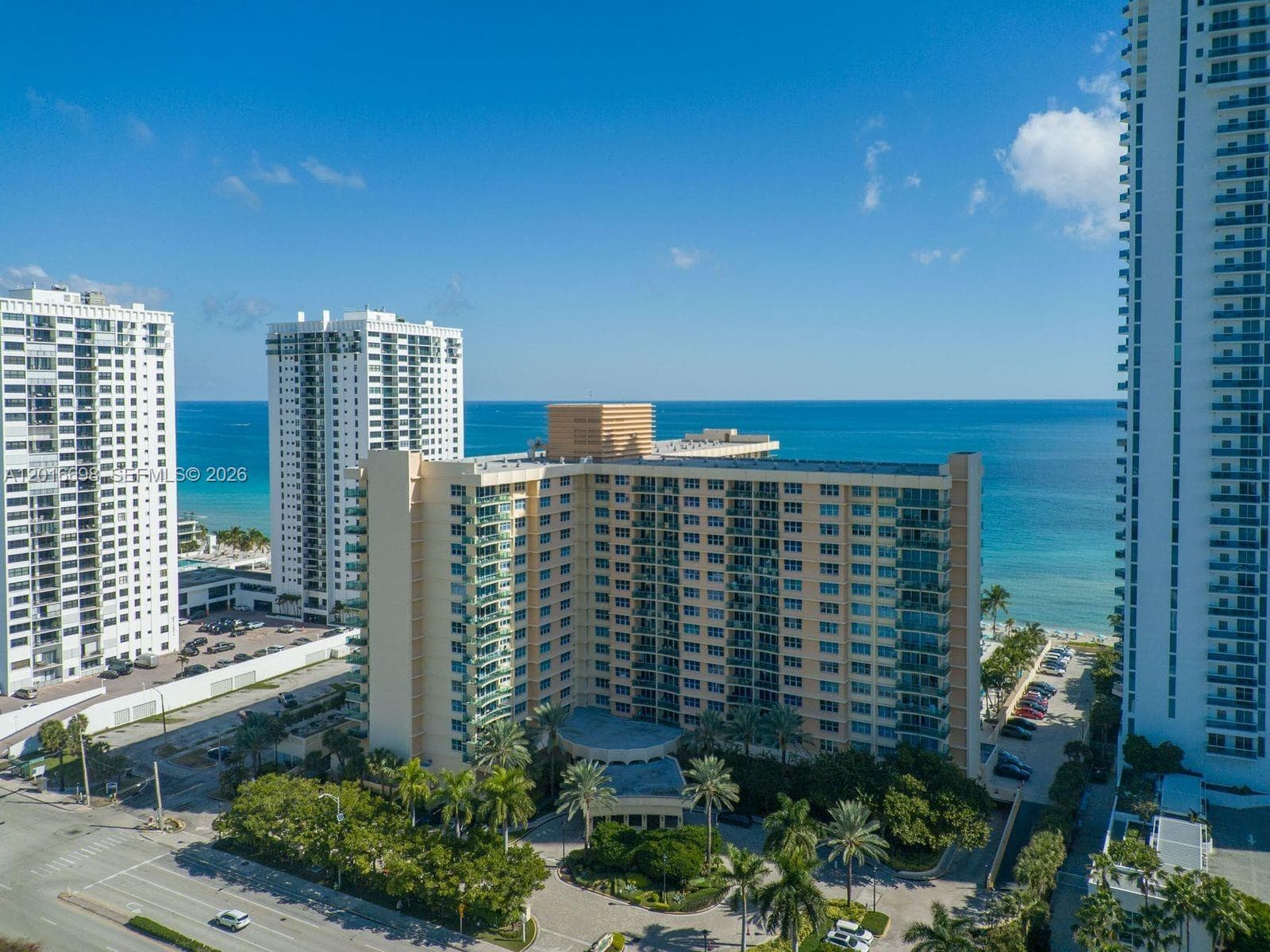 2501 Ocean Dr PH6 photo 4