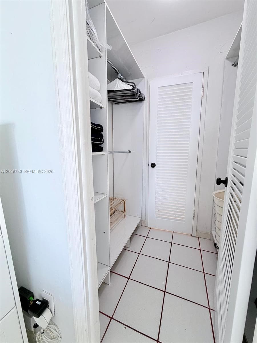 100 Lincoln Rd 1609 photo 6