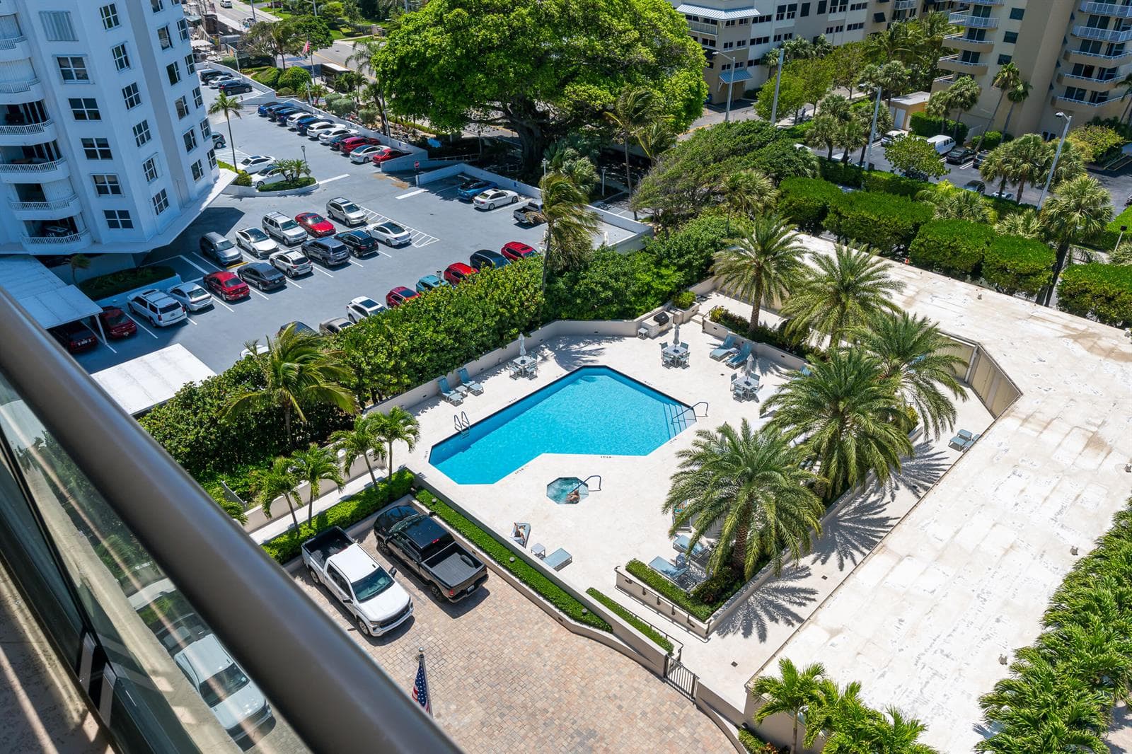 1300 S Ocean Boulevard 906 photo 22