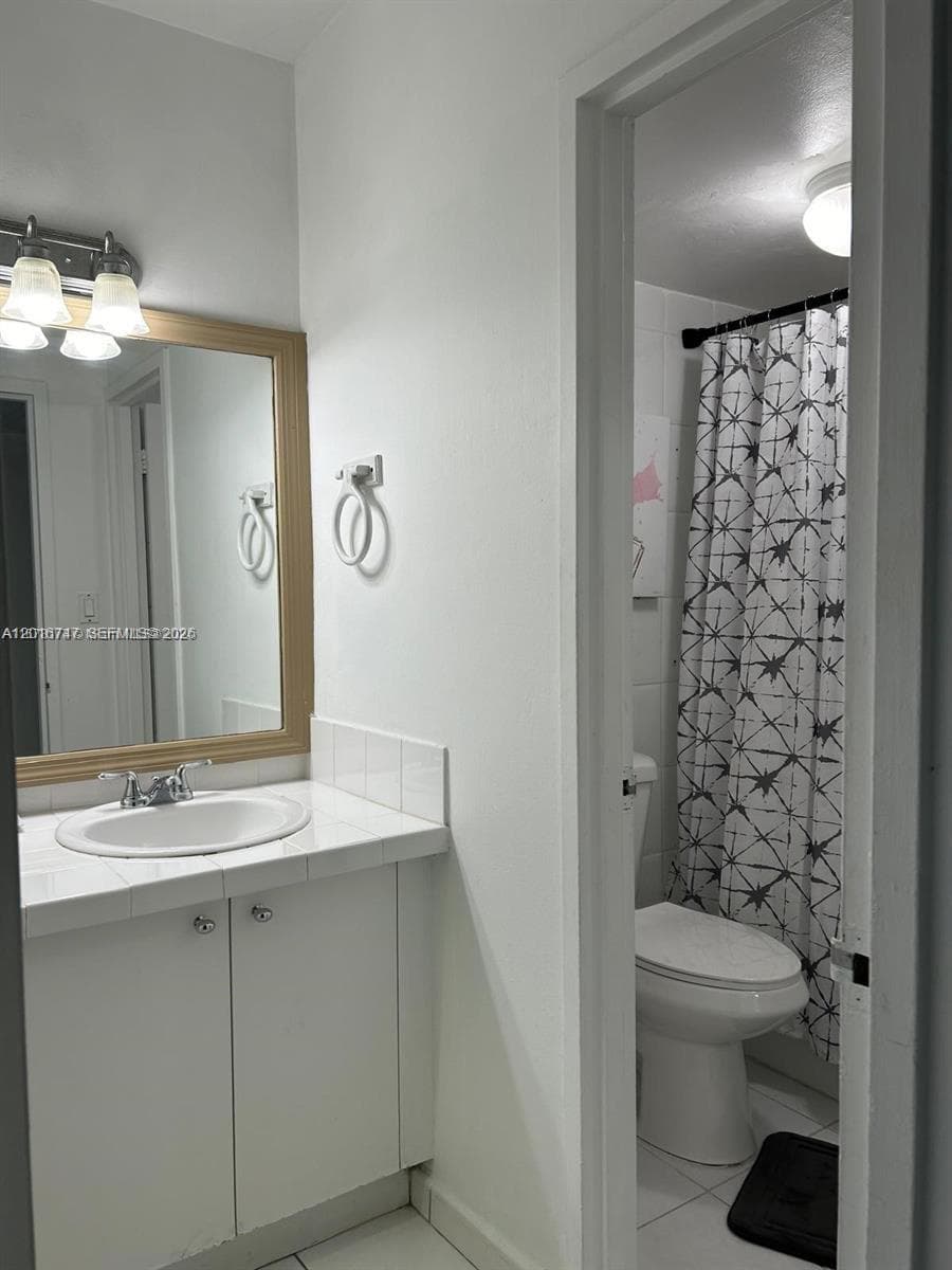 100 Lincoln Rd 437 photo 6