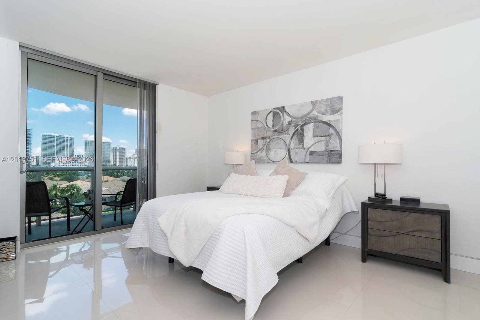 19370 Collins Ave 626 photo 17