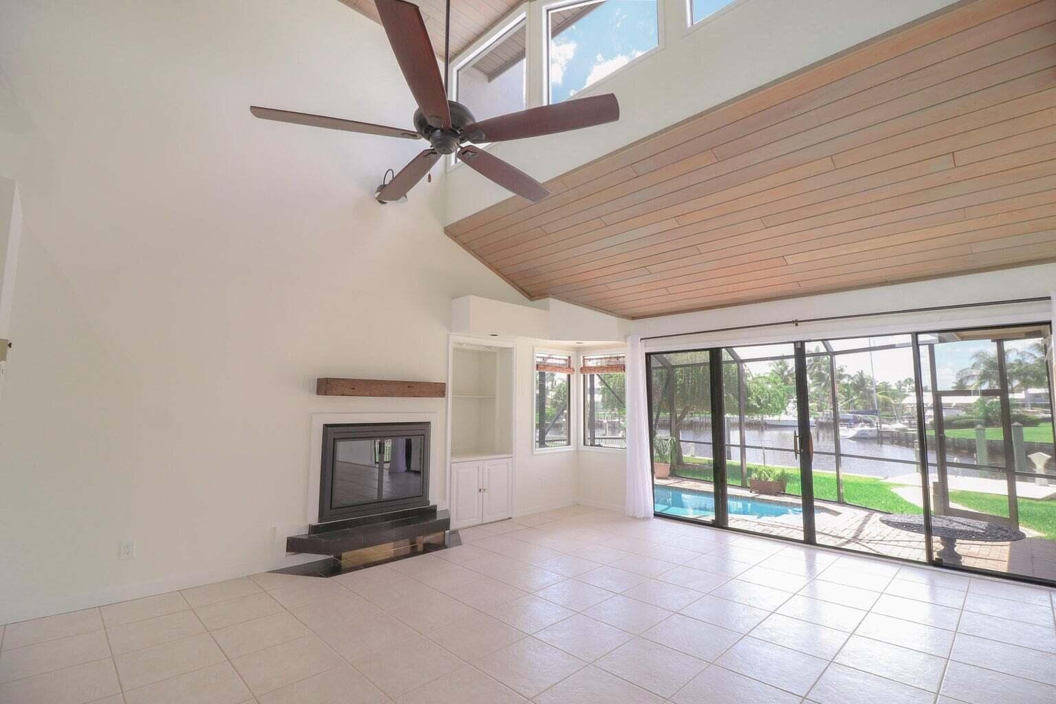 1694 SW Boatswain Place photo 16