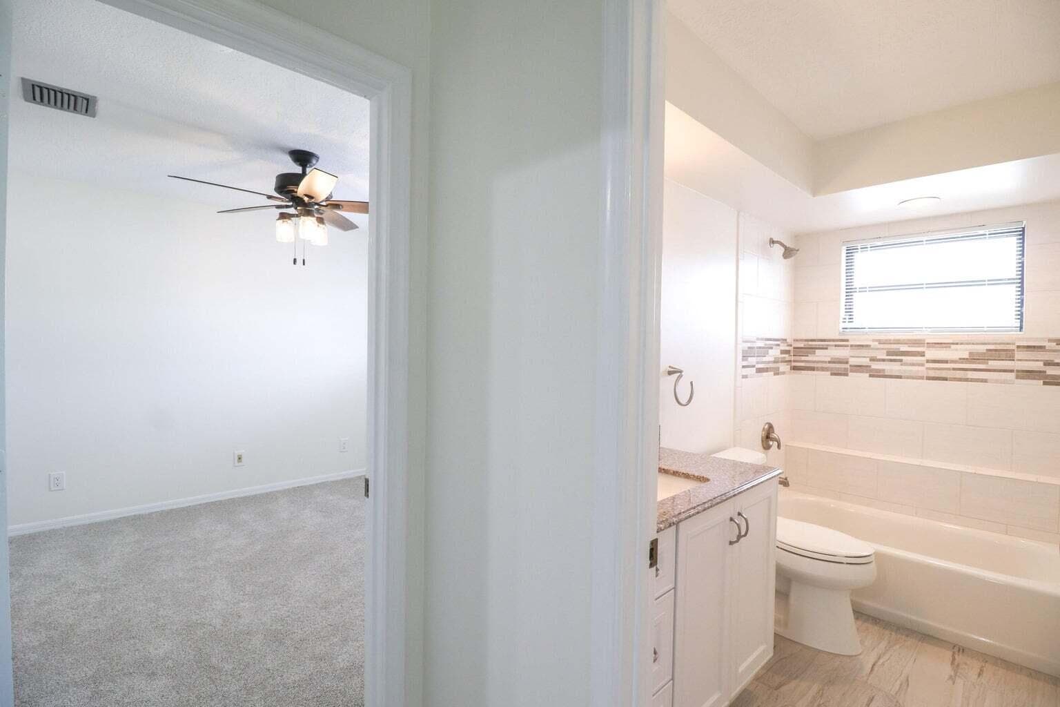 1694 SW Boatswain Place photo 15