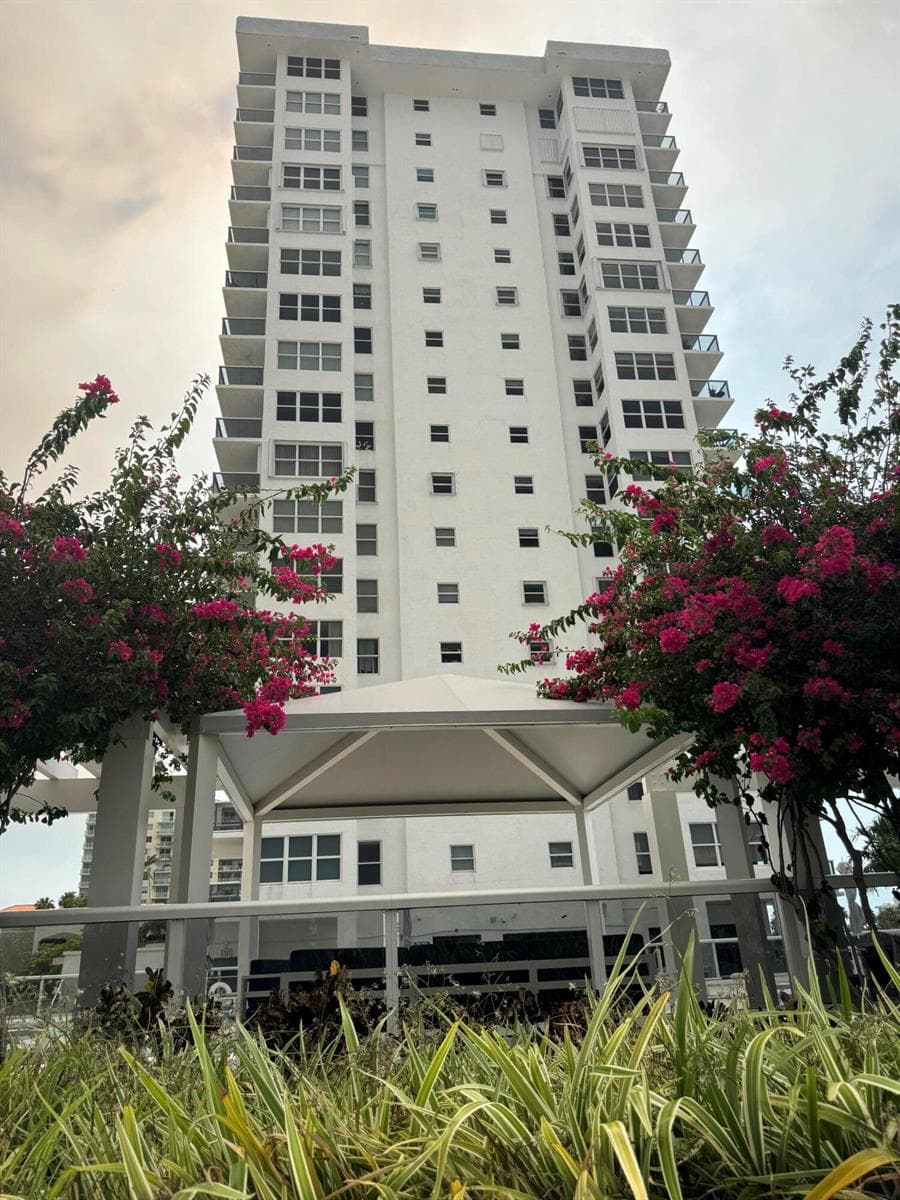 3015 N Ocean Boulevard 15a photo 16