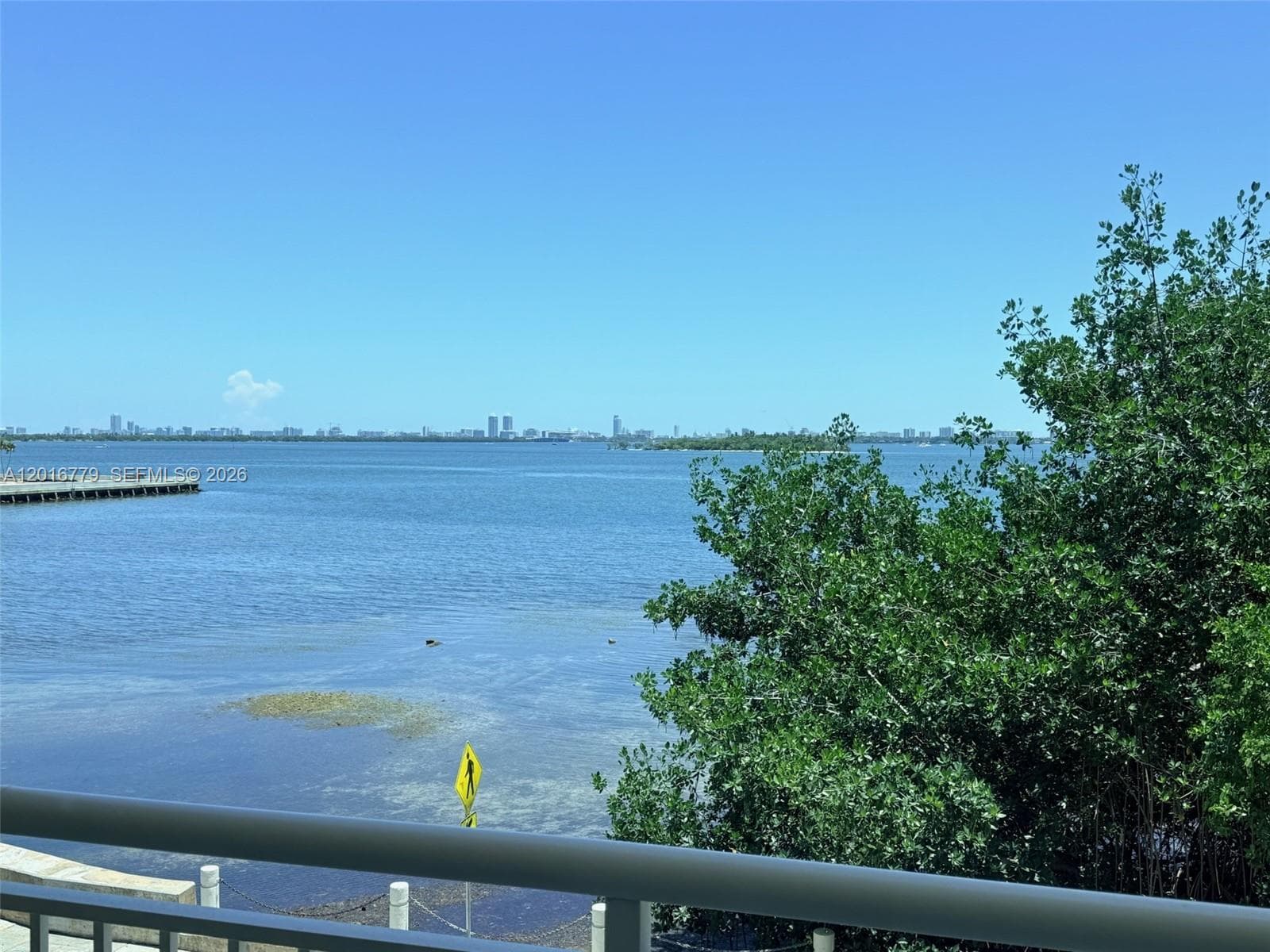 2000 N Bayshore Dr 220 photo 2