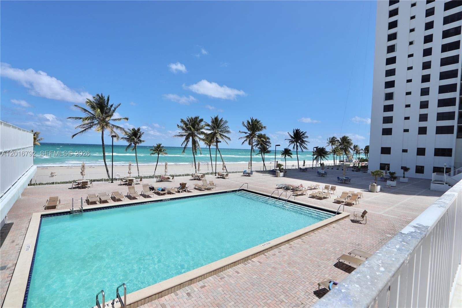 2401 S Ocean Dr 806 photo 17