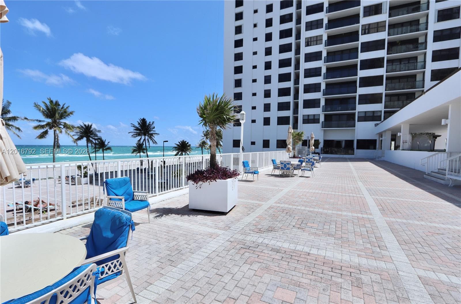 2401 S Ocean Dr 806 photo 16