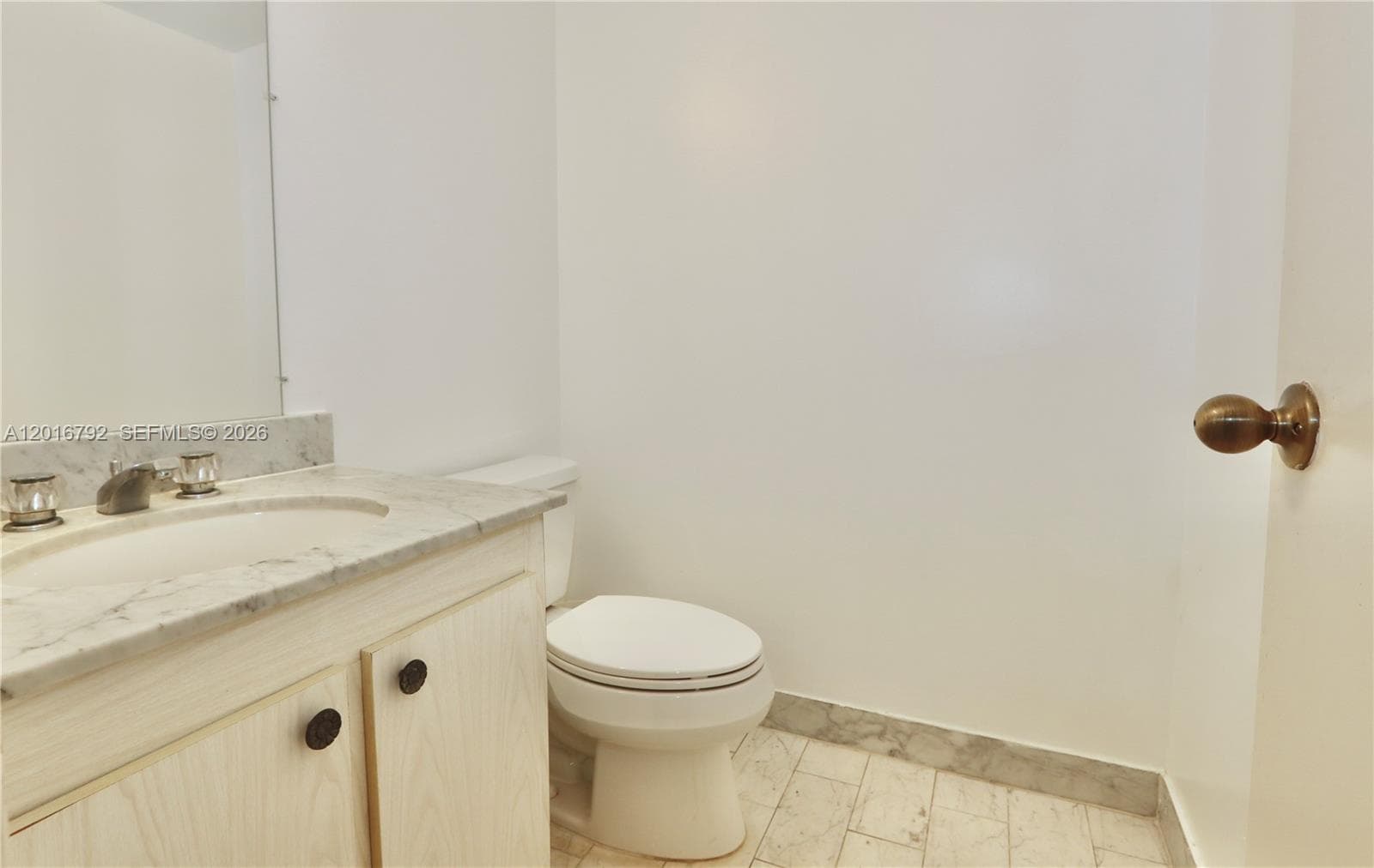 2401 S Ocean Dr 806 photo 14