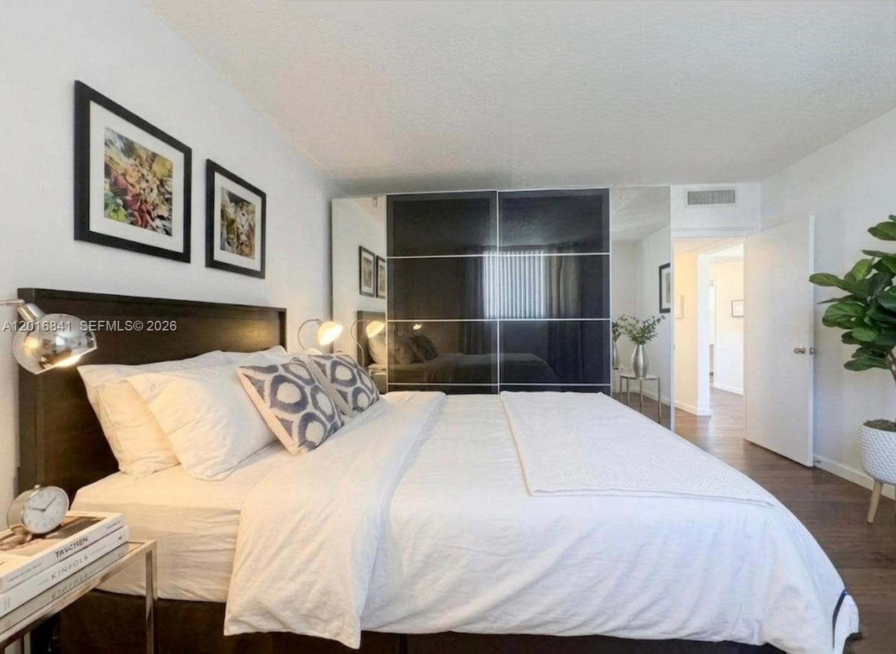 4001 S Ocean Dr 16G photo 3