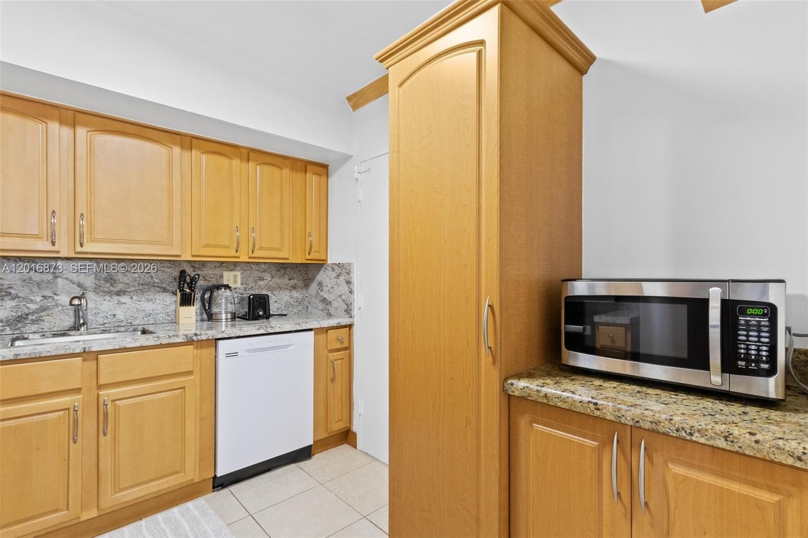 3725 S Ocean Dr 921 photo 13