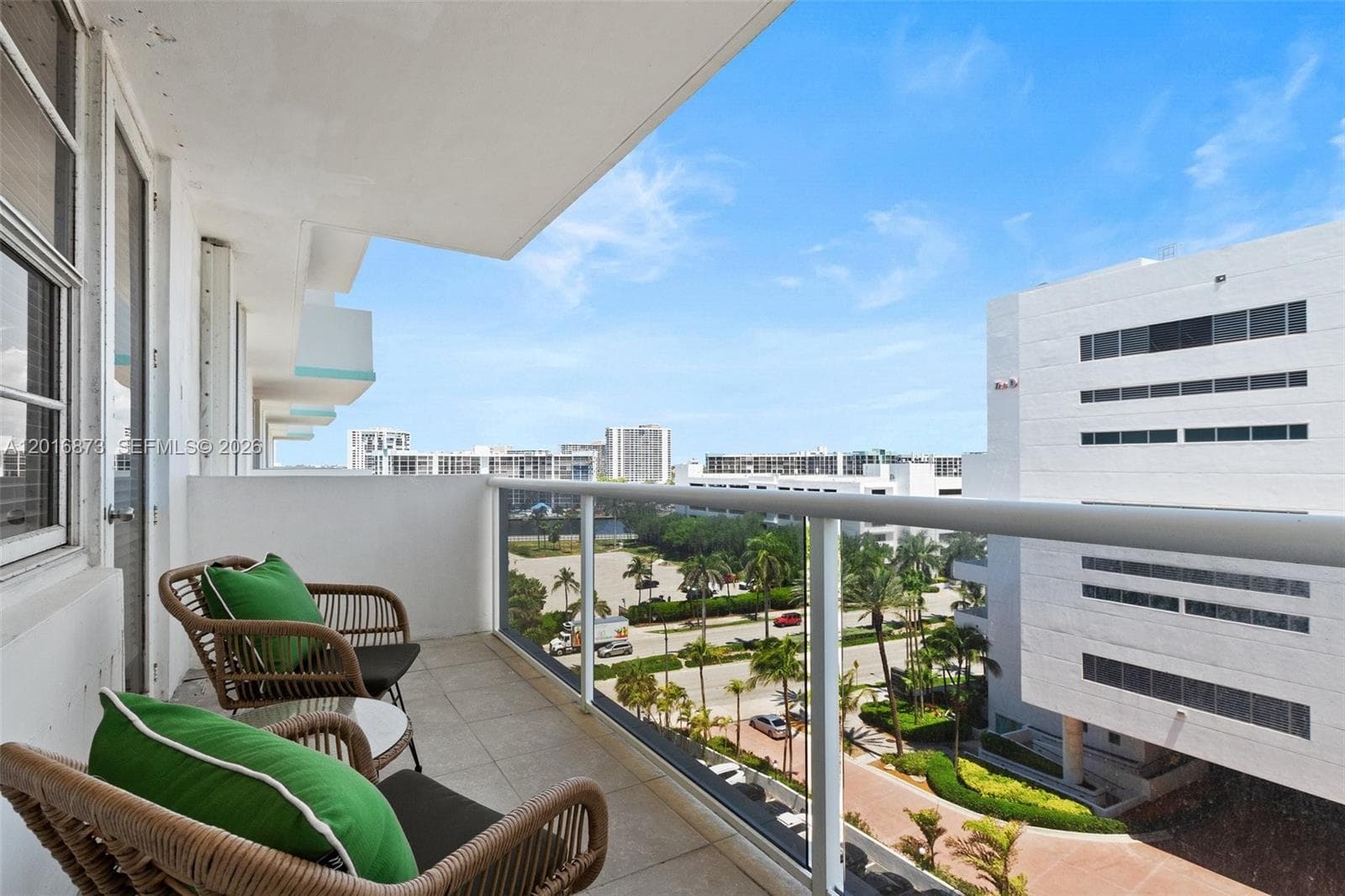 3725 S Ocean Dr 921 photo 3