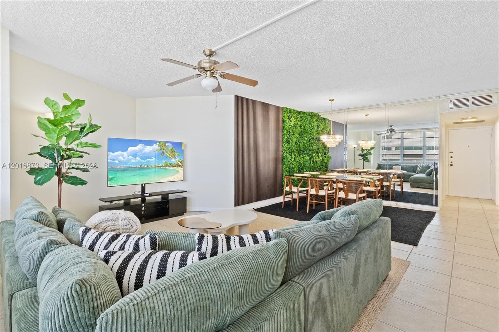 3725 S Ocean Dr 921 photo 1