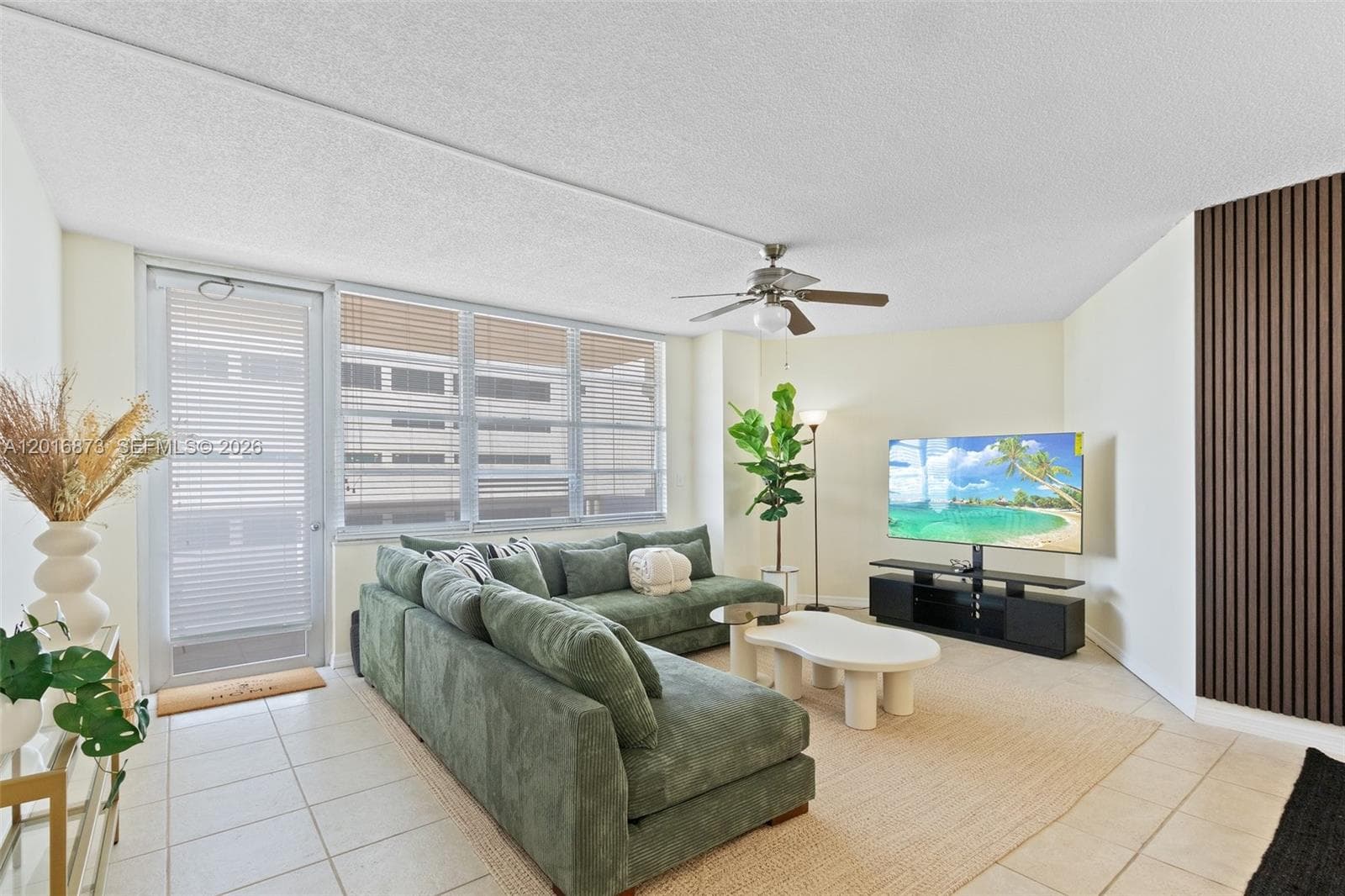 3725 S Ocean Dr 921 photo 9